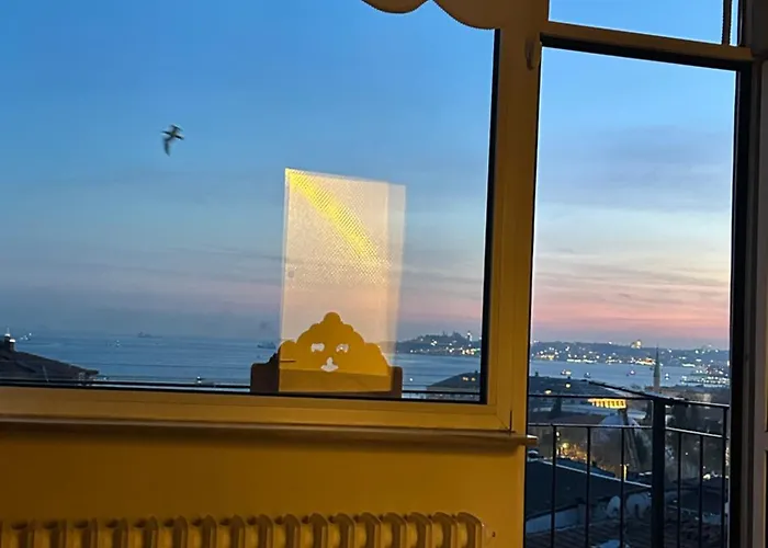 Romantic House With Bosphorus View